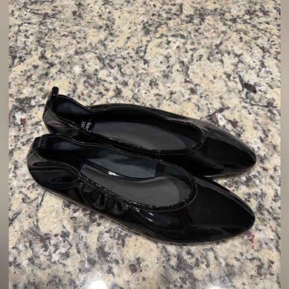 SOLD - Jeffrey Campbell Black Flats - Picture 3 of 5